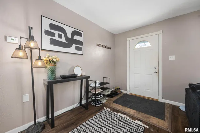 $110,000 | 806 Lincoln Road, Marquette Heights, IL 61554