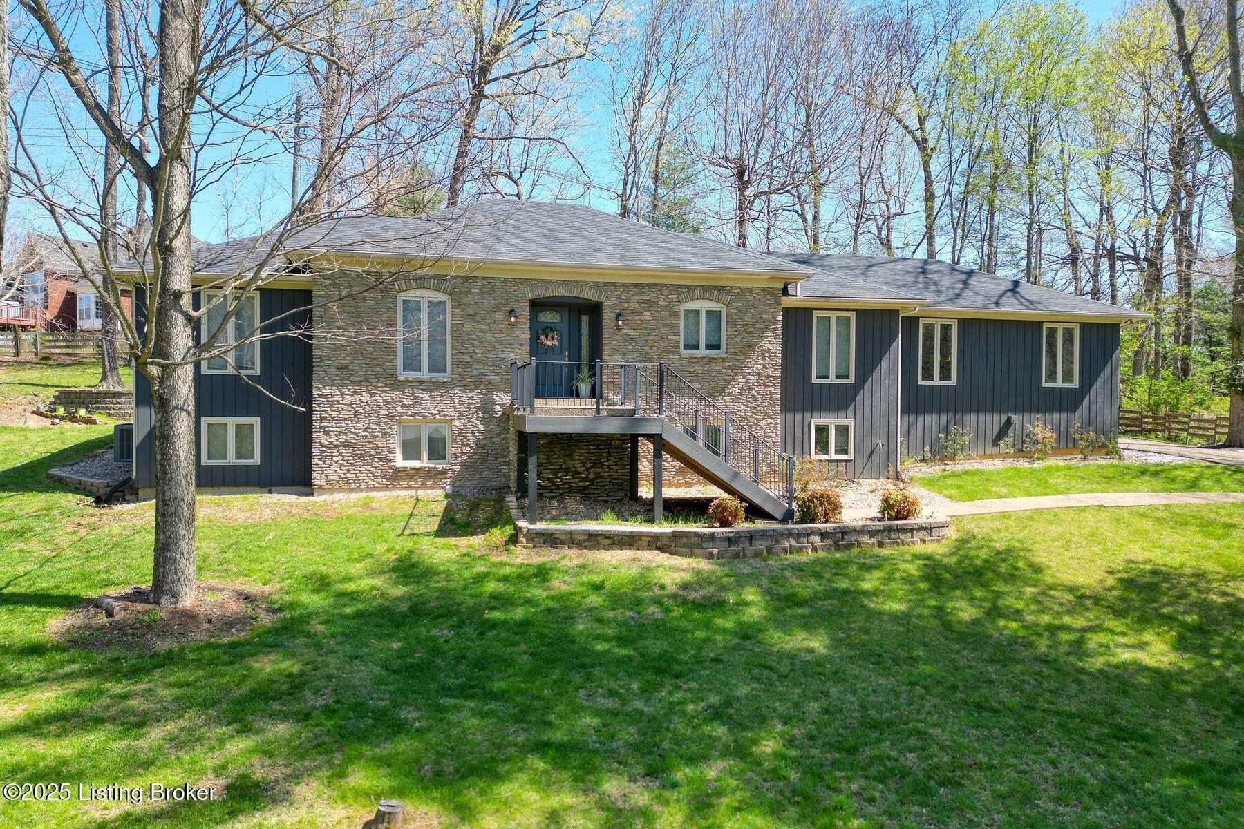 13200 Creekview Road Prospect, KY 40059 - Photo 1 of 52 photo_online_001