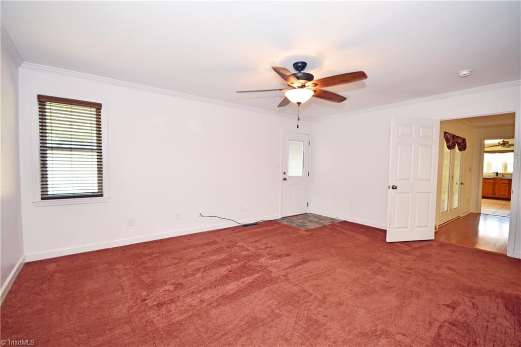 5231 Davis Road Walkertown, NC 27051 - Photo 11 of 30 Gallery Image 11
