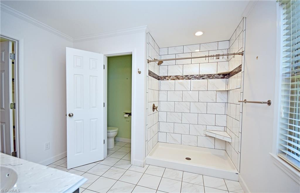 5231 Davis Road Walkertown, NC 27051 - Photo 14 of 30 Gallery Image 14
