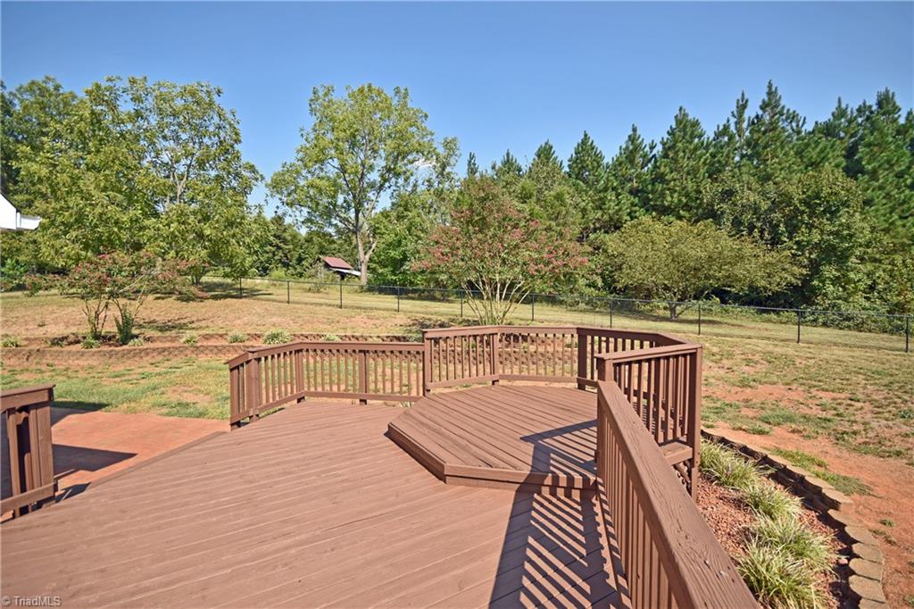 5231 Davis Road Walkertown, NC 27051 - Photo 25 of 30 Gallery Image 25