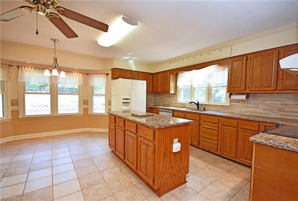 5231 Davis Road Walkertown, NC 27051 - Photo 7 of 30 Gallery Image 7
