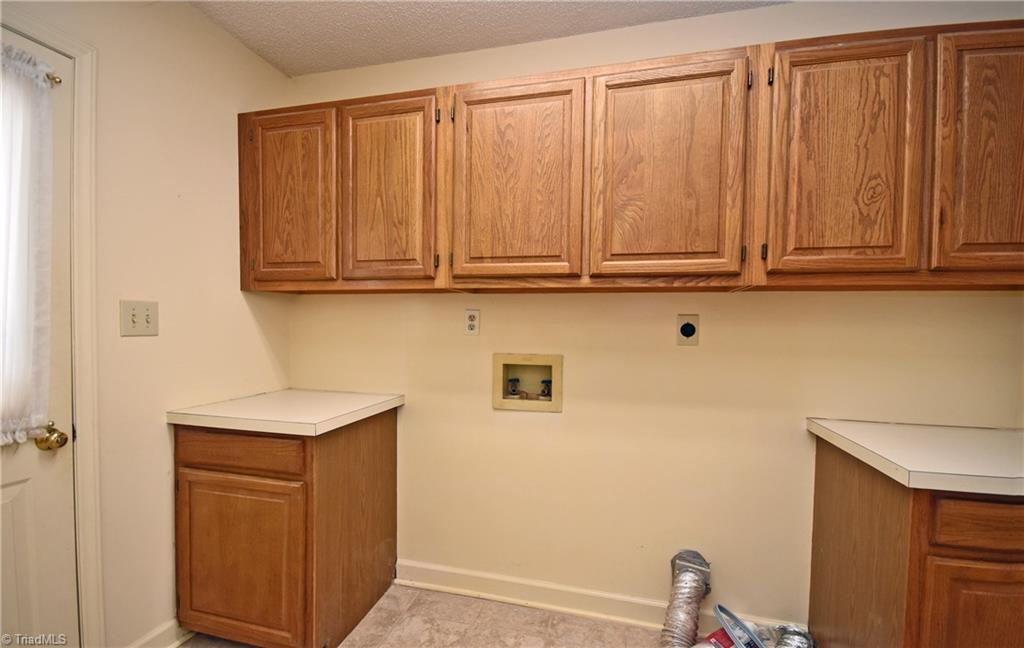 5231 Davis Road Walkertown, NC 27051 - Photo 10 of 30 Gallery Image 10