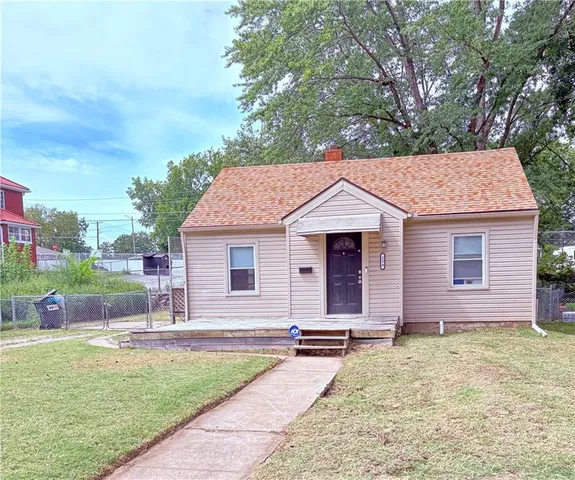 $140,000 | 230 South Huttig Avenue, Independence, MO 64053