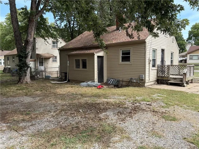 $140,000 | 230 South Huttig Avenue, Independence, MO 64053