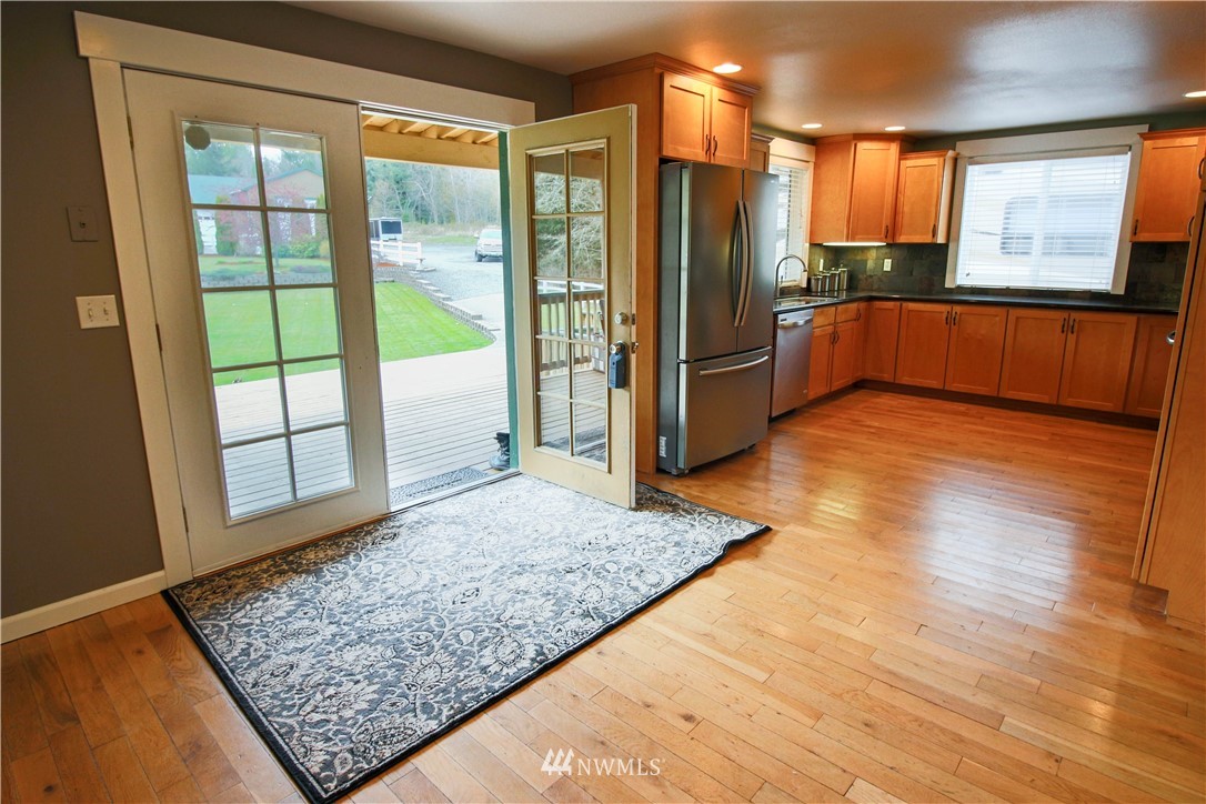 7849 Johnson Point Road Northeast Olympia, WA 98516 - Photo 5 of 25 Gallery Image 5