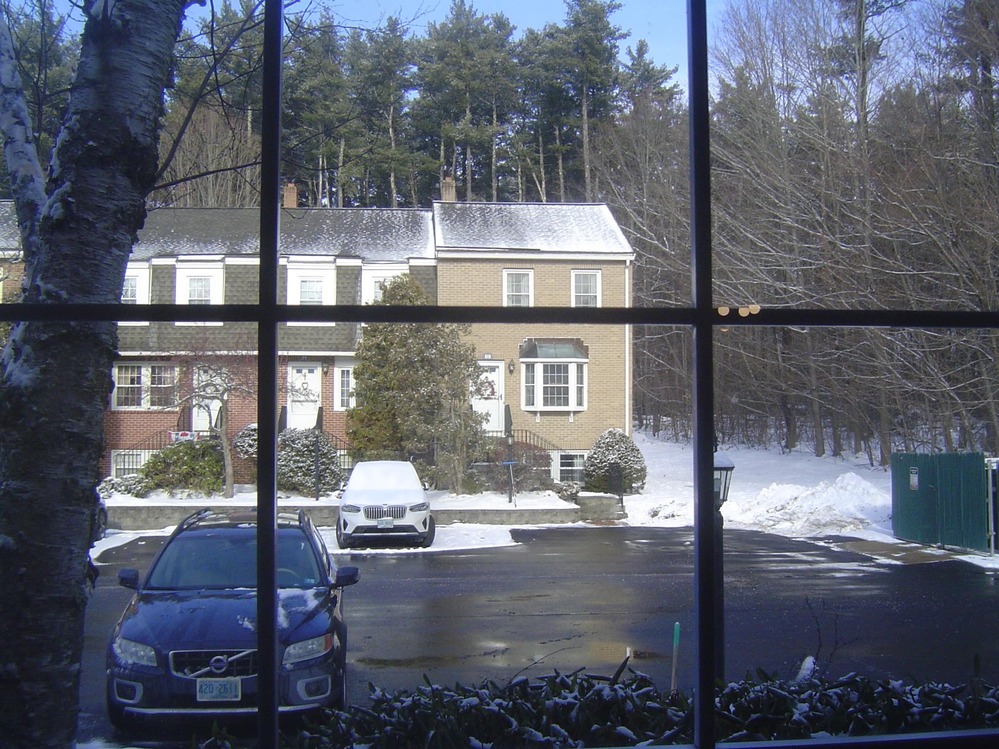 63 Derryfield Court Manchester, NH 03104 - Photo 3 of 15