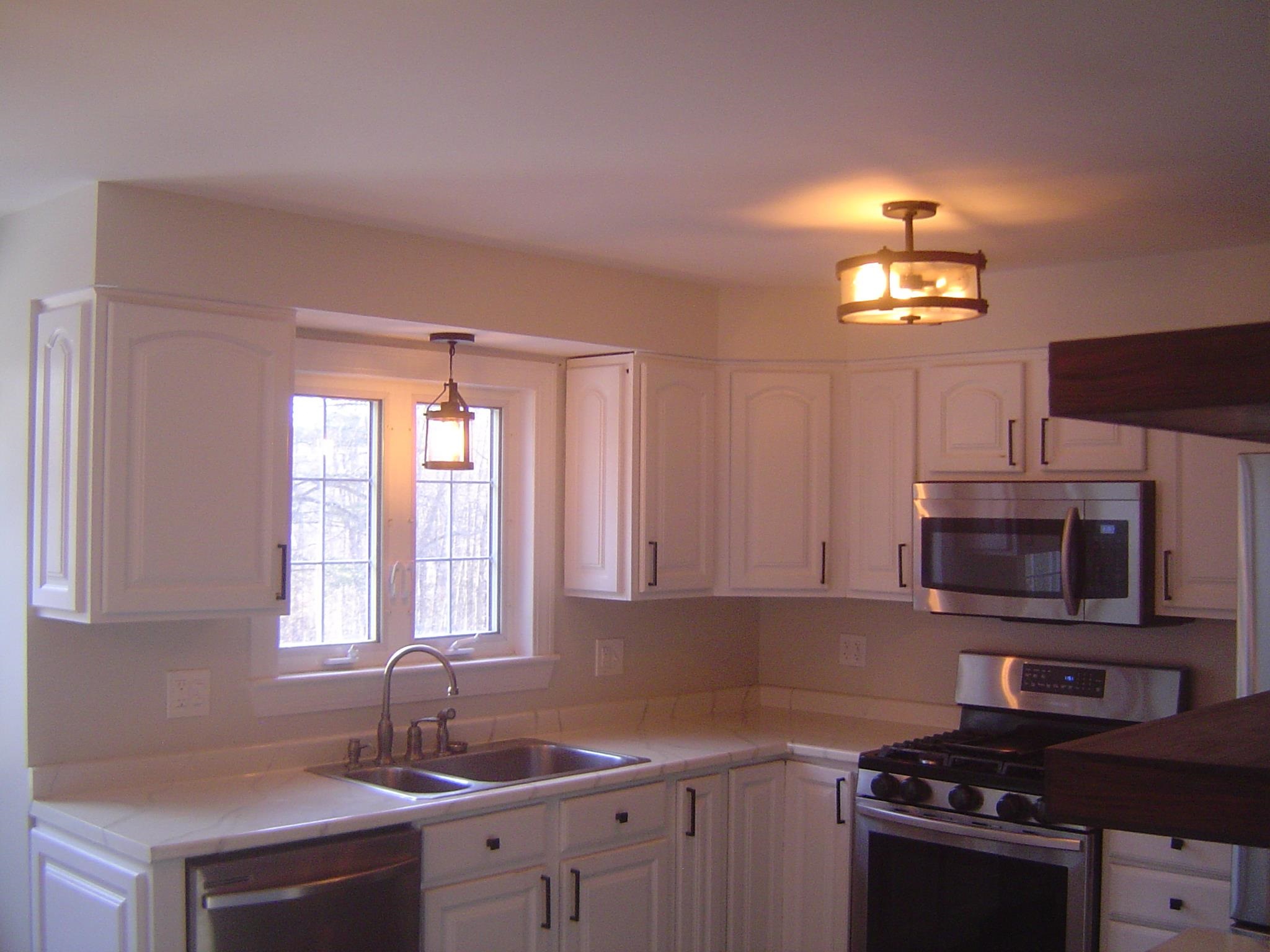 63 Derryfield Court Manchester, NH 03104 - Photo 7 of 23