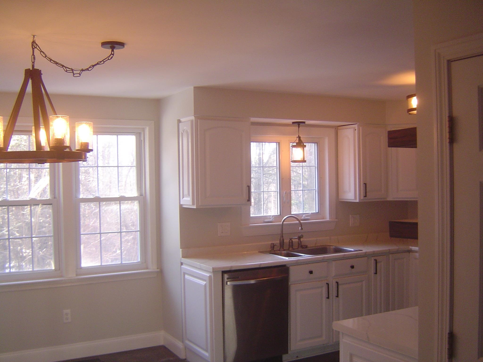 63 Derryfield Court Manchester, NH 03104 - Photo 9 of 23