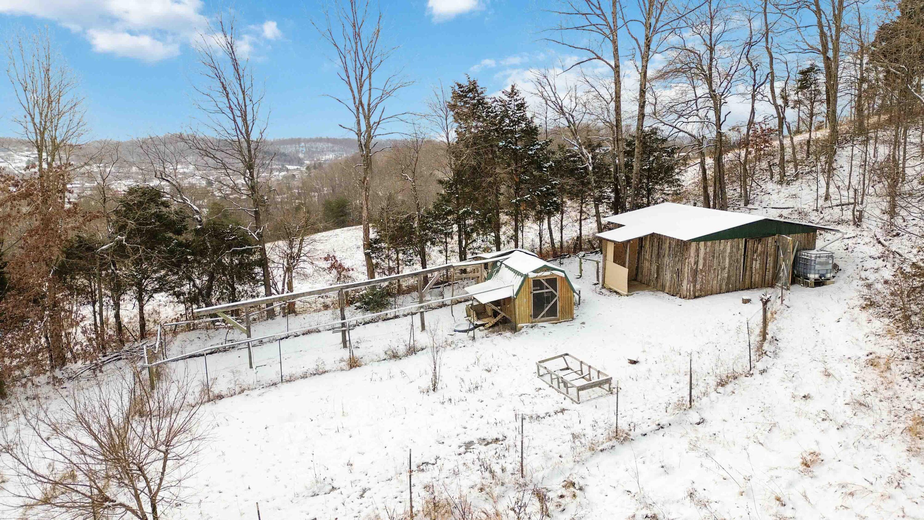 489 Sally J Road Mount Vernon, KY 40456 - Photo 69 of 82 059