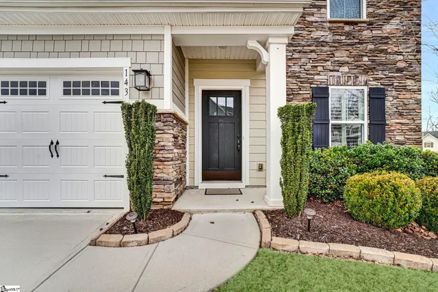 $400,000 | 143 Fawn Hill Drive, Simpsonville, SC 29681