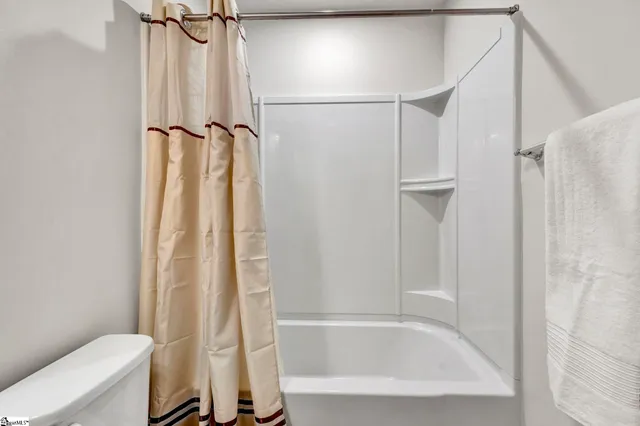 $400,000 | 143 Fawn Hill Drive, Simpsonville, SC 29681