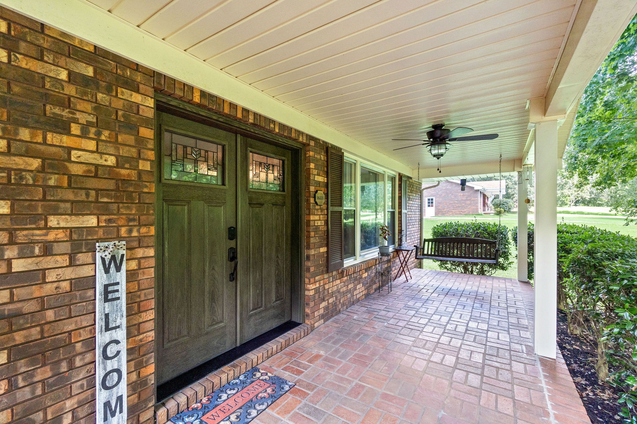 1688 Bend Road Clarksville, TN 37040 - Photo 4 of 35 Gallery Image 4