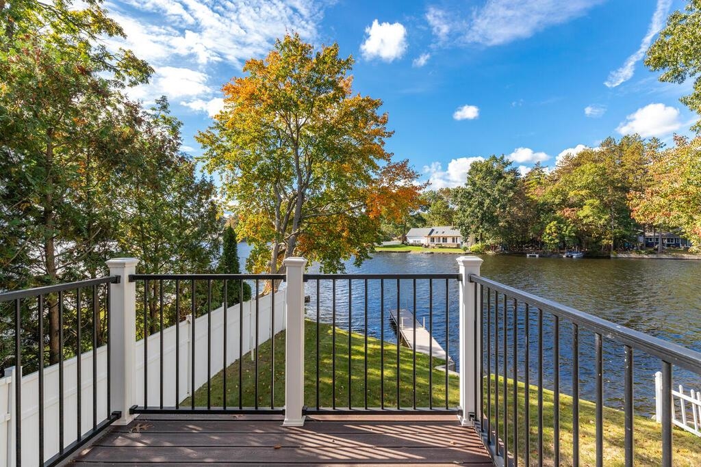 8 Sunset Road Salem, NH 03079 - Photo 35 of 37