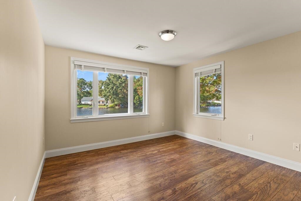 8 Sunset Road Salem, NH 03079 - Photo 9 of 37