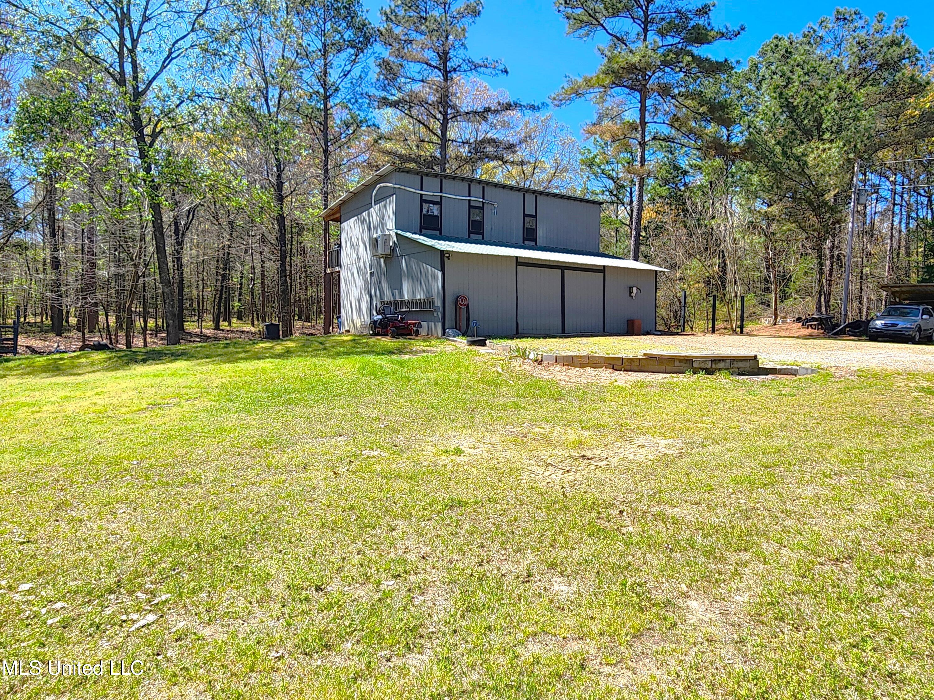 429 Allen Corner Road Lamar, MS 38642 - Photo 2 of 33 20240404_141020