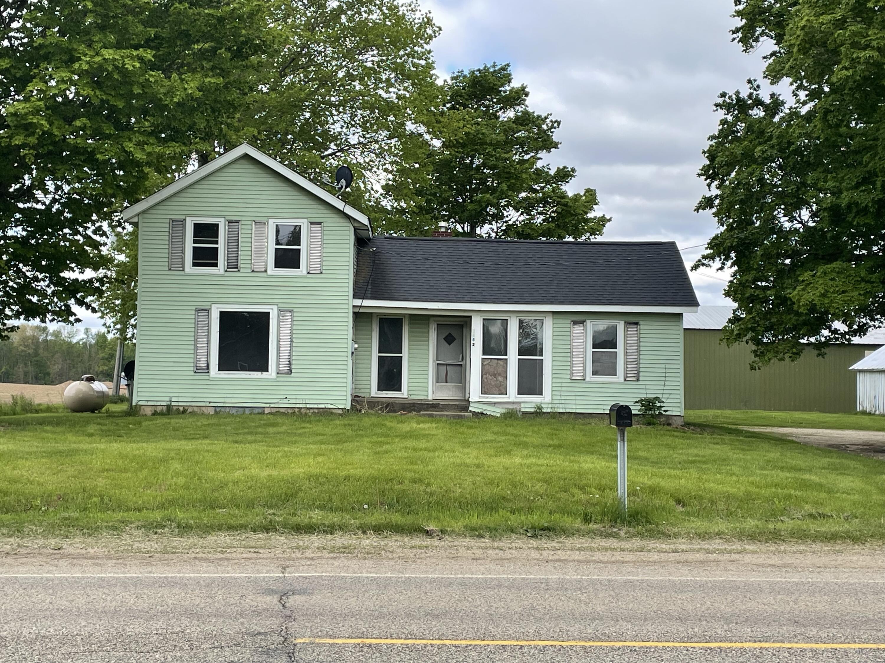 1112 North Marshall Road Tekonsha, MI 49092 - Photo 1 of 21 IMG_6660