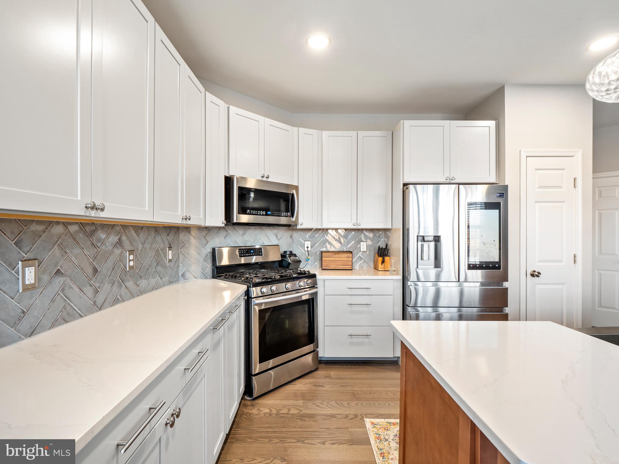 26166 Murrey Drive Chantilly, VA 20152 - Photo 12 of 32