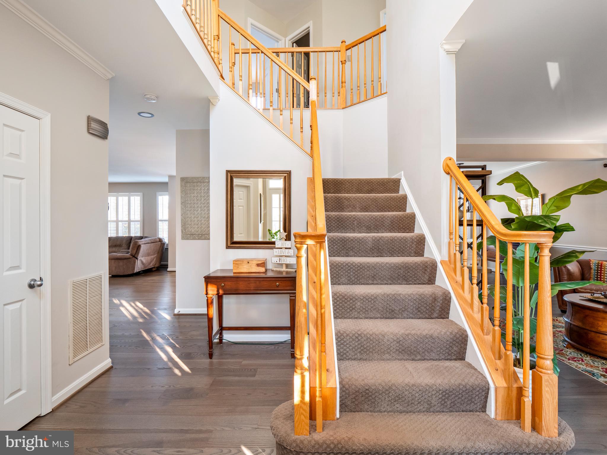 26166 Murrey Drive Chantilly, VA 20152 - Photo 3 of 32