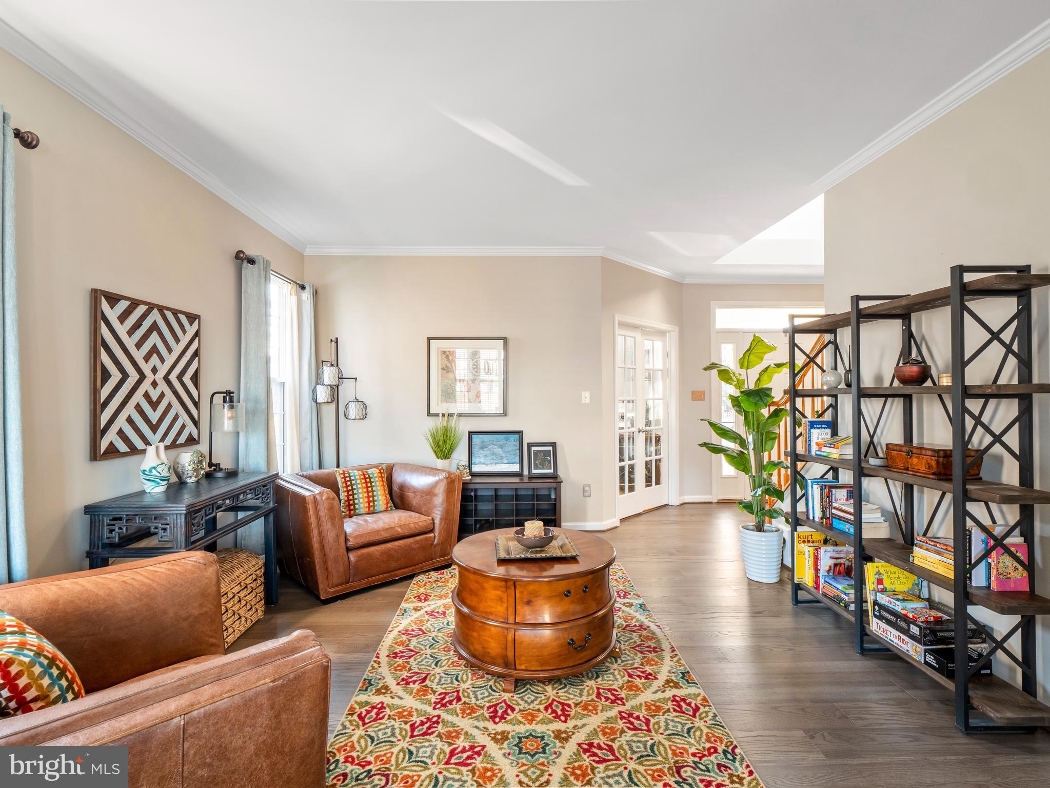 26166 Murrey Drive Chantilly, VA 20152 - Photo 4 of 32