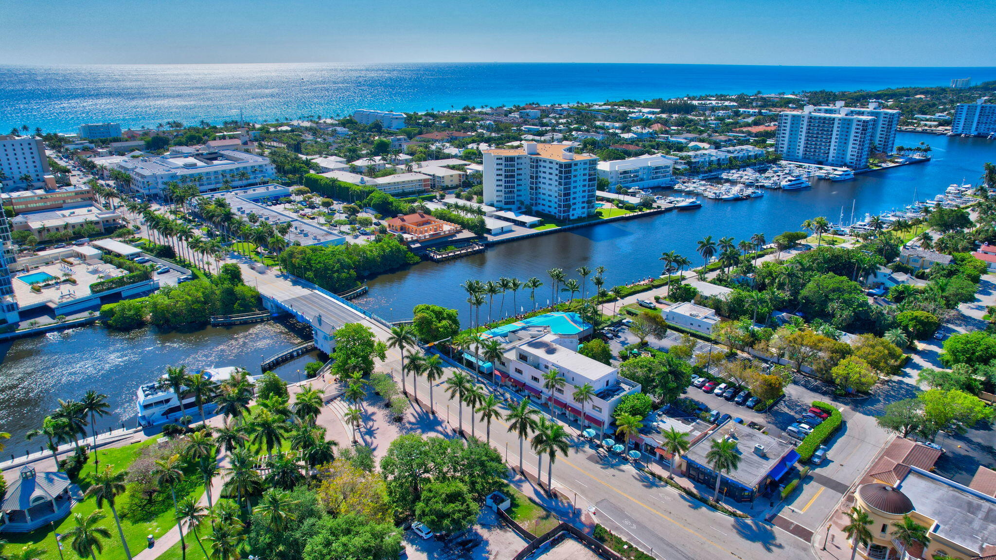 3122 Southwest 20th Terrace, Unit 25B2 Delray Beach, FL 33445 - Photo 28 of 32 an aerial view of a city