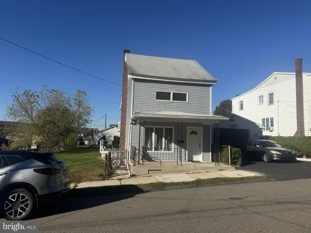 $215,000 | 142 South Middle Street, Frackville, PA 17931