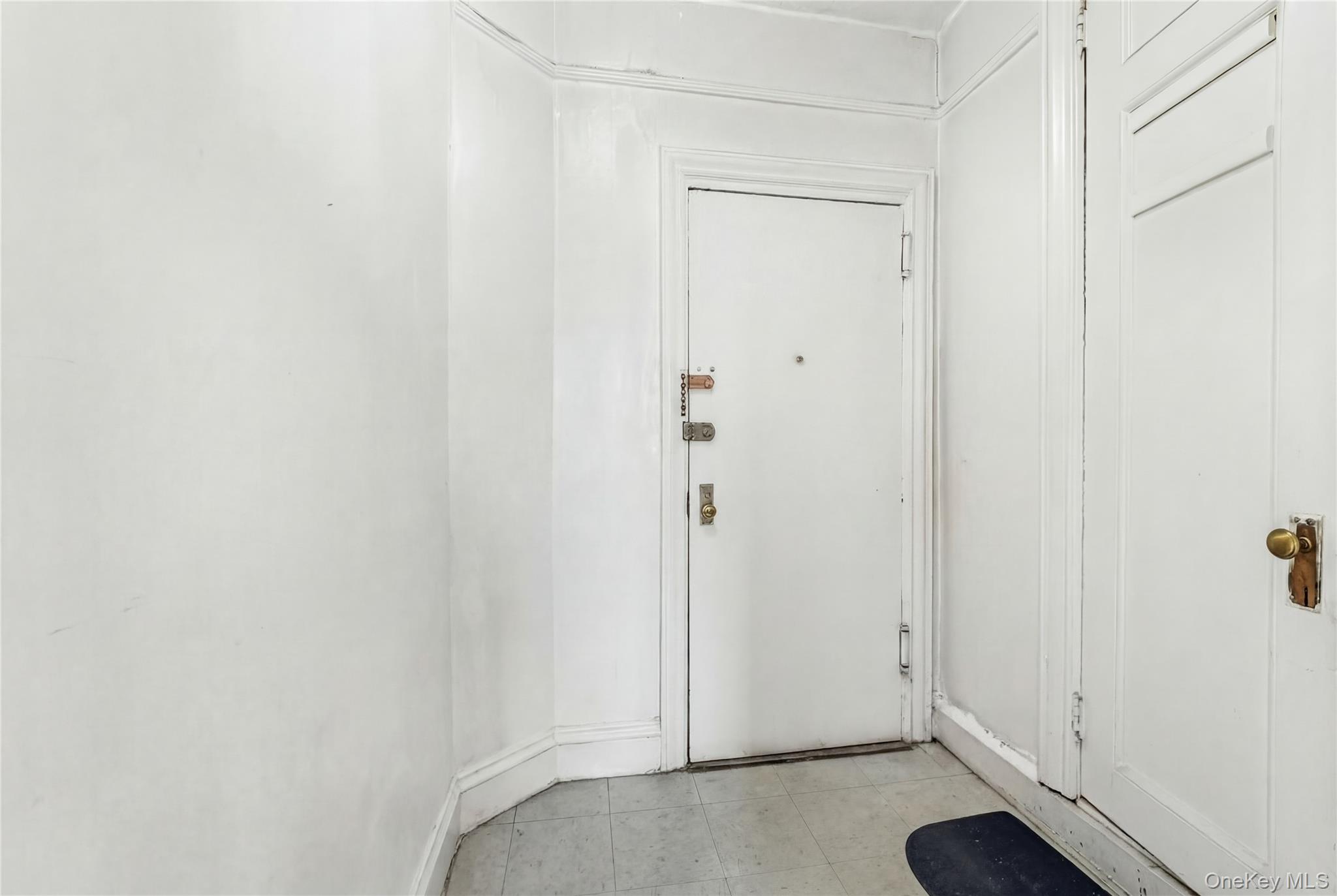 880 West 181st Street, Unit 6G Manhattan, NY 10033 - Photo 9 of 13 a view of small space