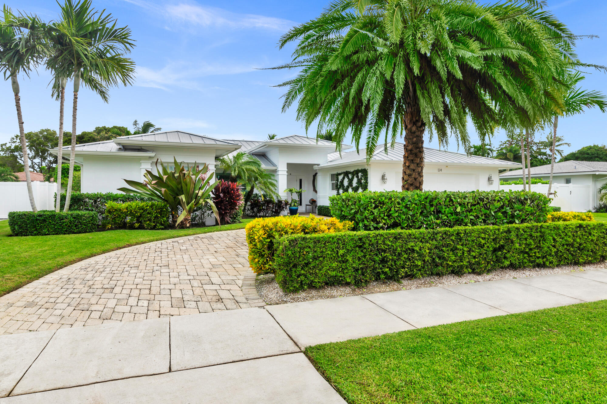 124 Cruiser Road North North Palm Beach, FL 33408 - Photo 1 of 43 low-5