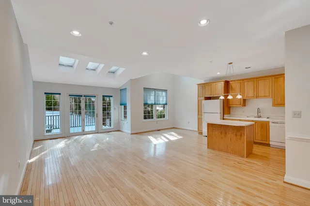 $745,000 | 1129 Brian's Way, Wayne, PA 19087