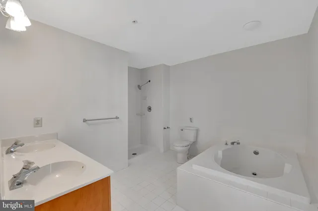 $745,000 | 1129 Brian's Way, Wayne, PA 19087