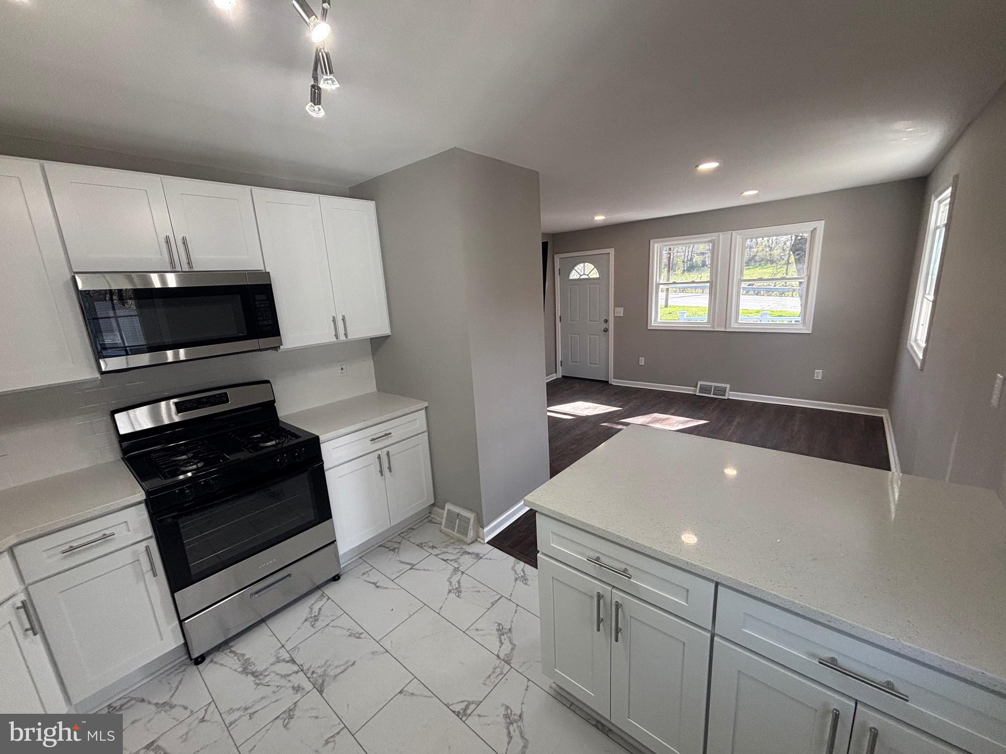 13304 Old Hanover Road Reisterstown, MD 21136 - Photo 16 of 47