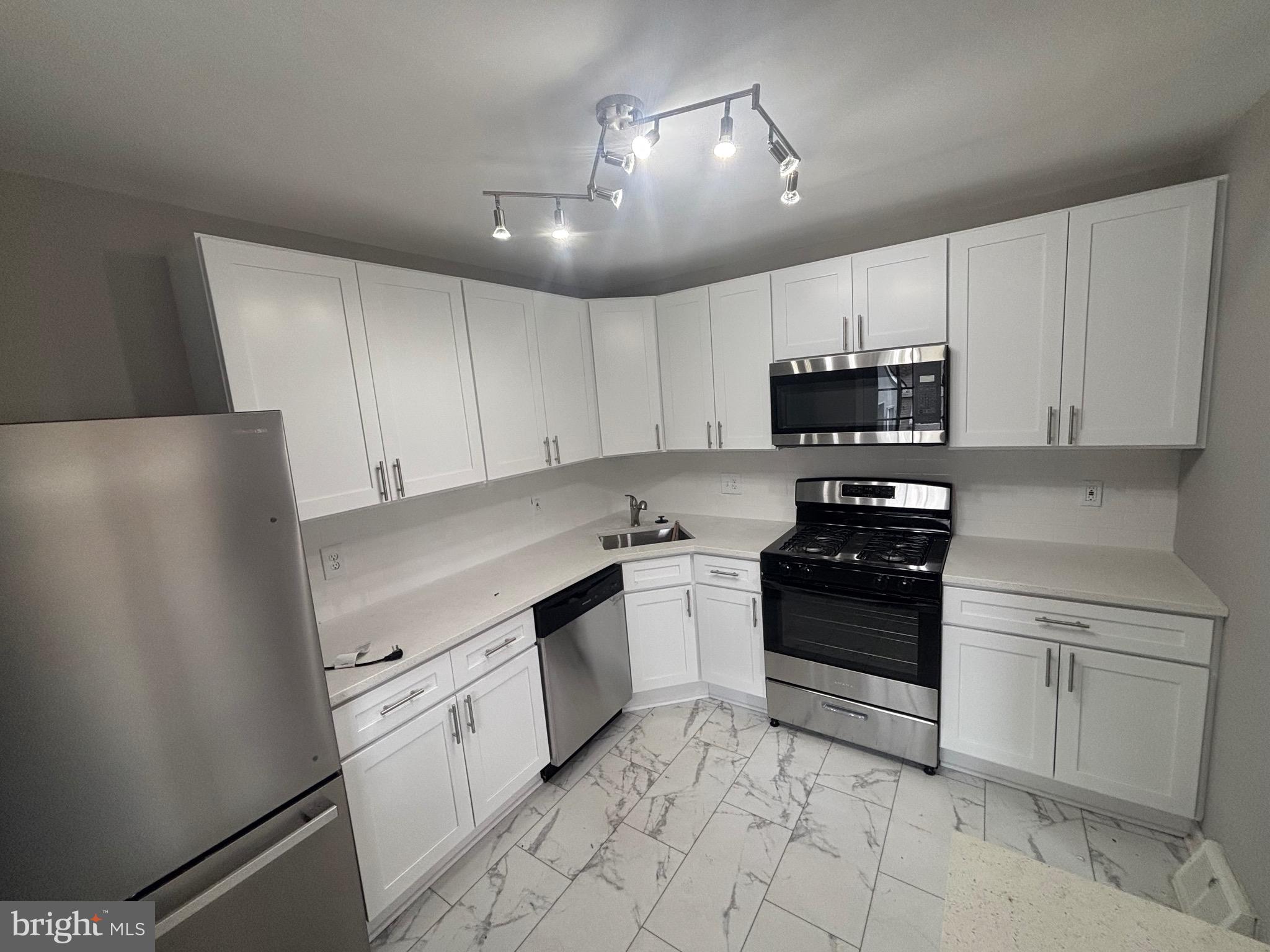 13304 Old Hanover Road Reisterstown, MD 21136 - Photo 4 of 30