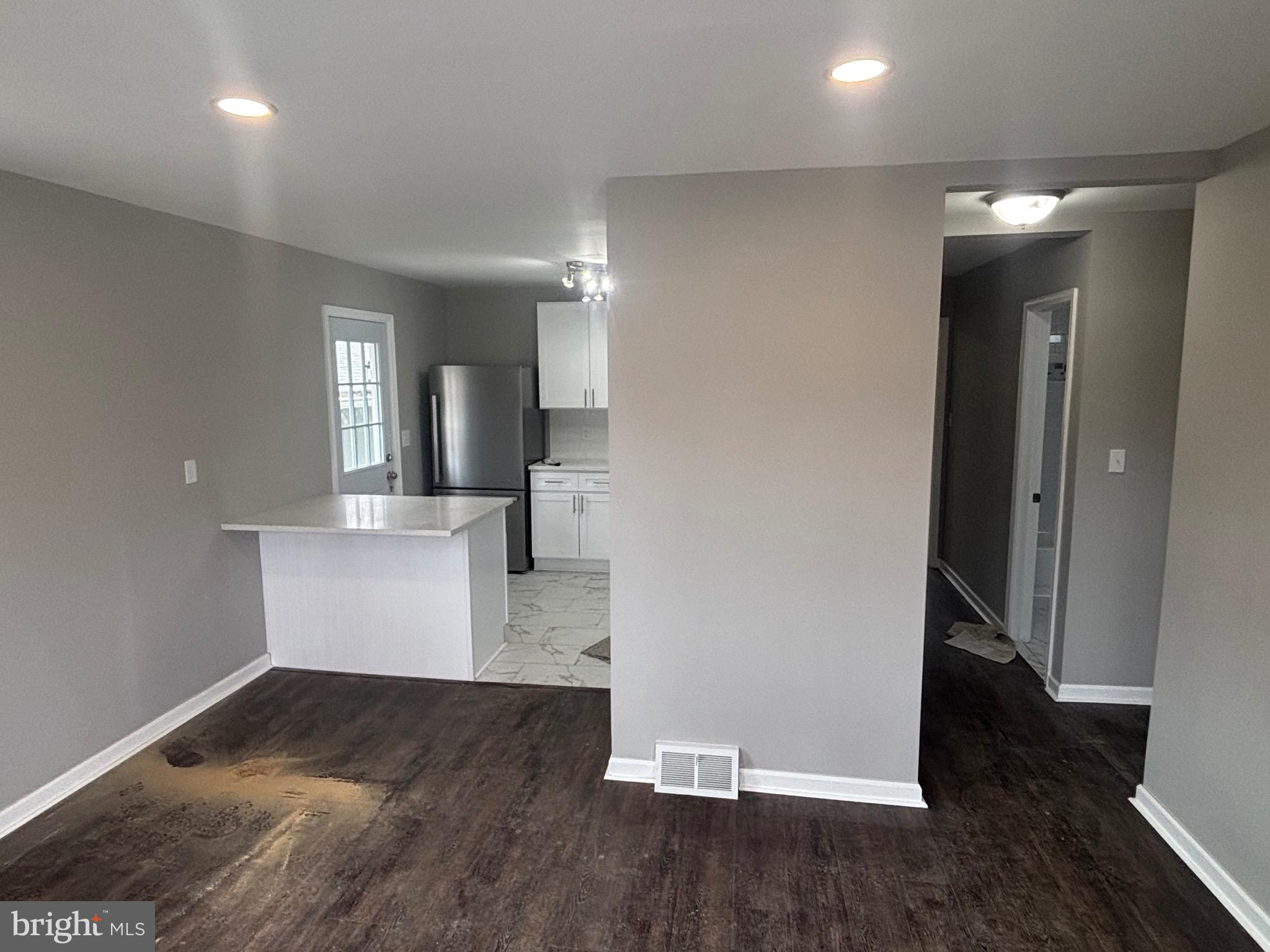 13304 Old Hanover Road Reisterstown, MD 21136 - Photo 4 of 47