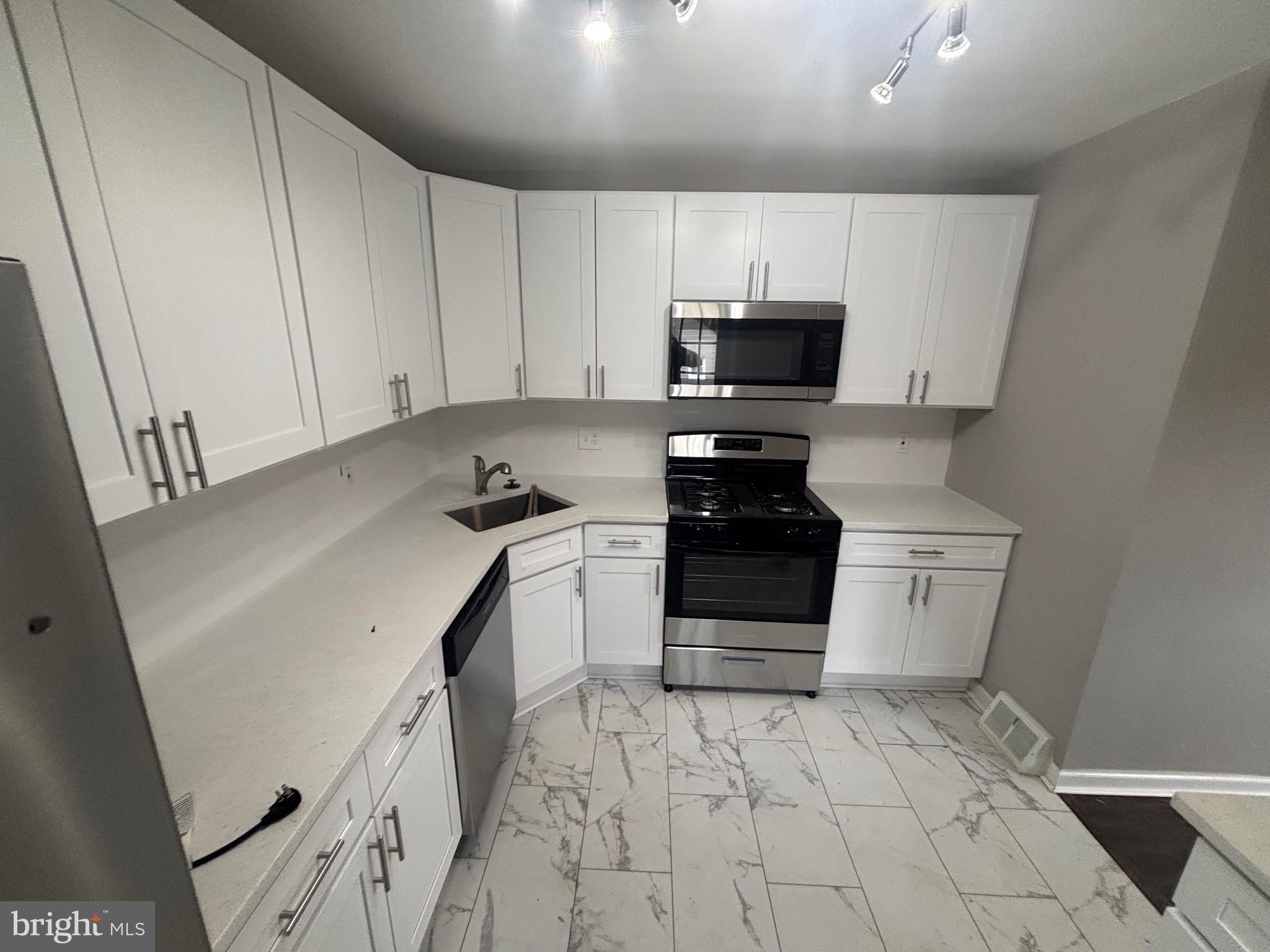 13304 Old Hanover Road Reisterstown, MD 21136 - Photo 5 of 30