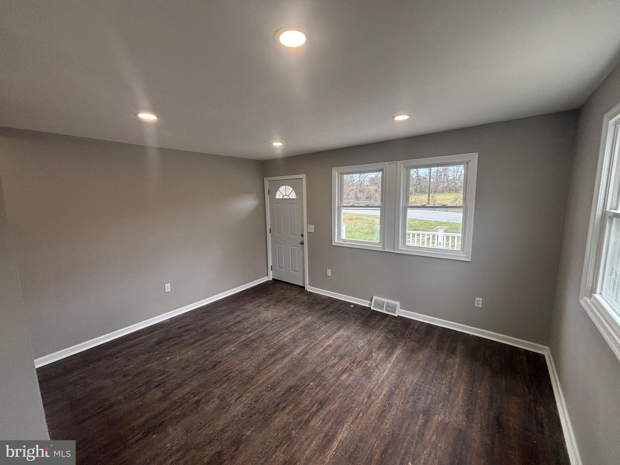 13304 Old Hanover Road Reisterstown, MD 21136 - Photo 8 of 30