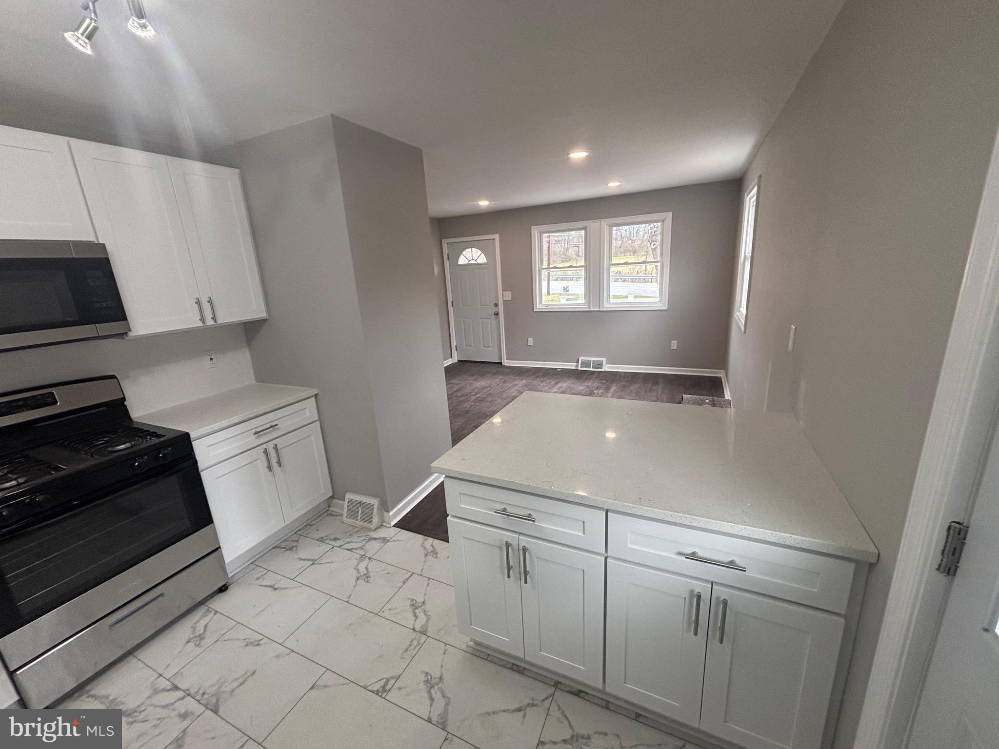 13304 Old Hanover Road Reisterstown, MD 21136 - Photo 9 of 30