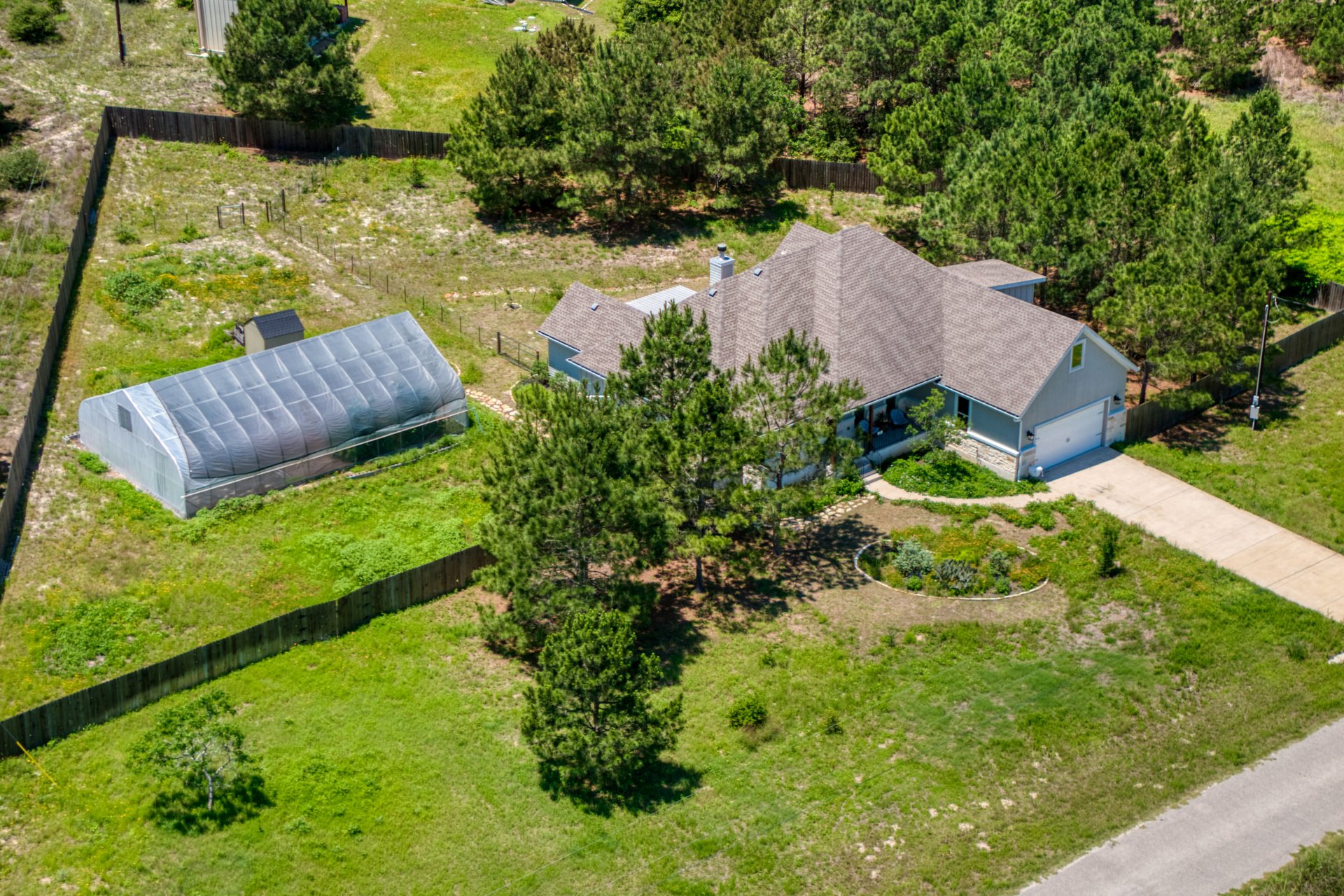 258 County Road Bastrop, TX 78602 - Photo 2 of 32 a view of yard with green space