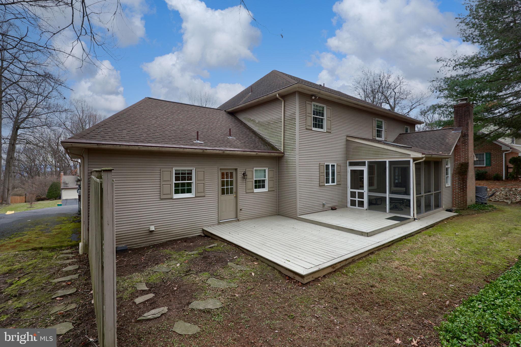 514 Arrowhead Trail Sinking Spring, PA 19608 - Photo 3 of 56