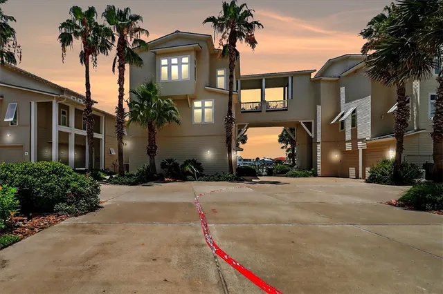 $1,350,000 | 3700 Island Moorings Parkway, Unit 7, Port Aransas, TX 78373