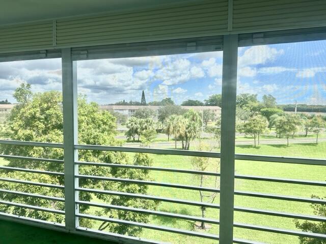 4012 Lincoln A Boca Raton, FL 33434 - Photo 9 of 29 Screened Patio w/ View