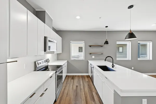 $2,395 | 5924 South Congress Avenue, Unit 63S, Austin, TX 78745