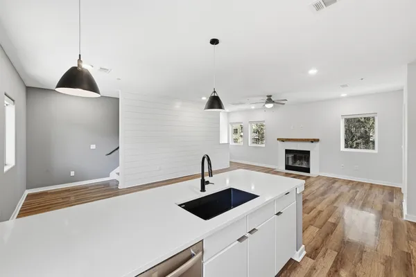$2,395 | 5924 South Congress Avenue, Unit 63S, Austin, TX 78745