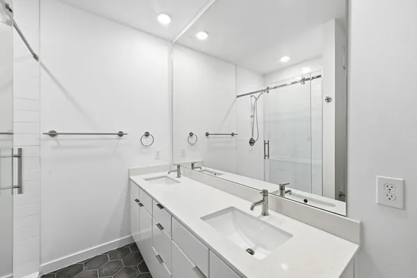 $2,395 | 5924 South Congress Avenue, Unit 63S, Austin, TX 78745