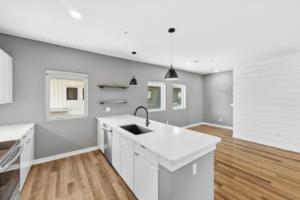 $2,395 | 5924 South Congress Avenue, Unit 63S, Austin, TX 78745