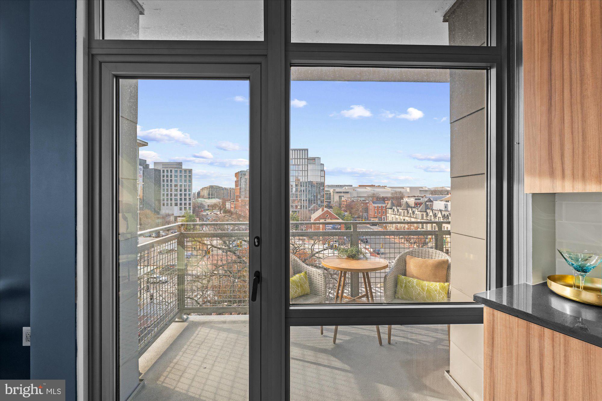 460 New York Avenue Northwest, Unit 504 Washington, DC 20001 - Photo 18 of 62