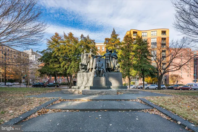 $450,000 | 460 New York Avenue Northwest, Unit 504, Washington, DC 20001