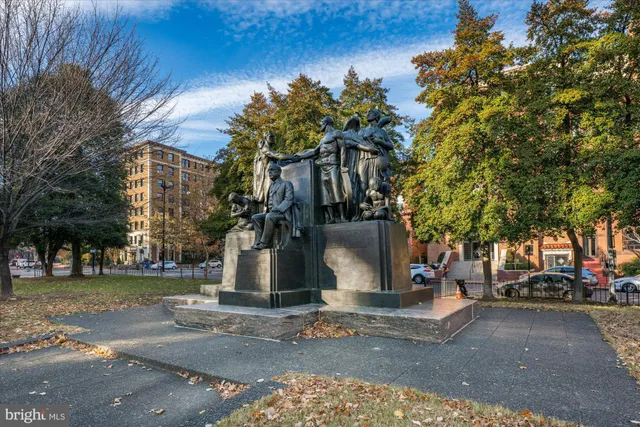 $450,000 | 460 New York Avenue Northwest, Unit 504, Washington, DC 20001