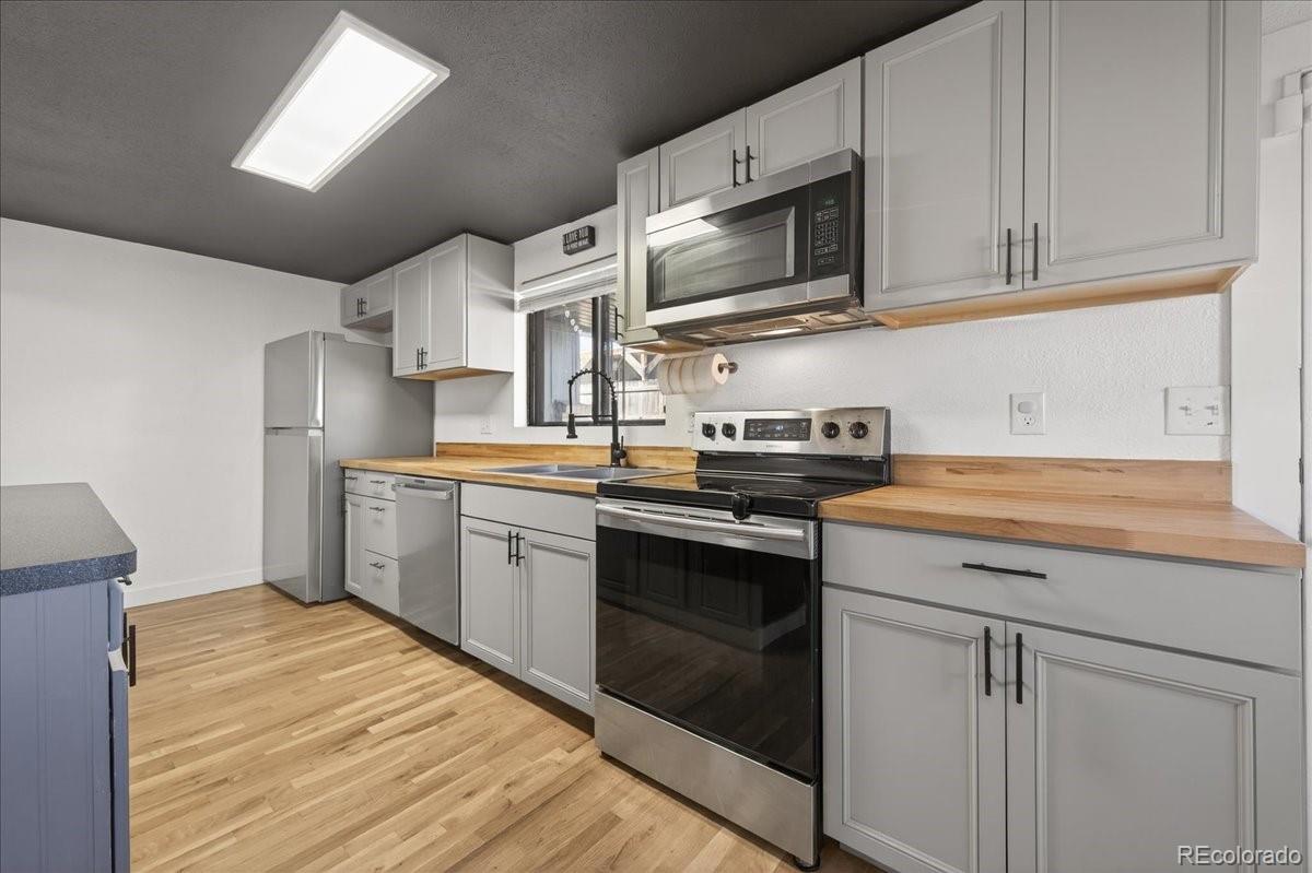 4175 West Custer Place Denver, CO 80219 - Photo 8 of 29