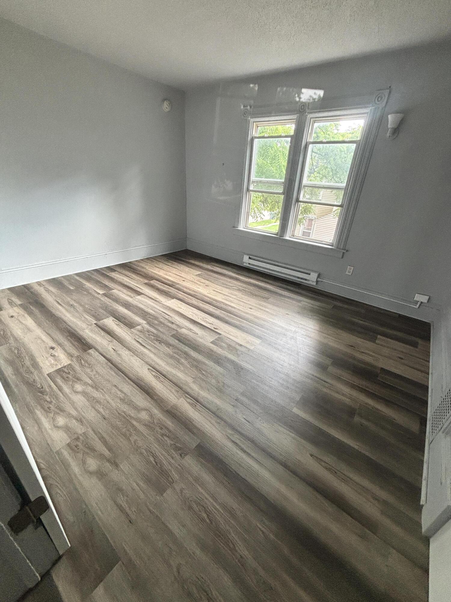 633 West North Street, Unit 2 Kalamazoo, MI 49007 - Photo 14 of 16 IMG_3428