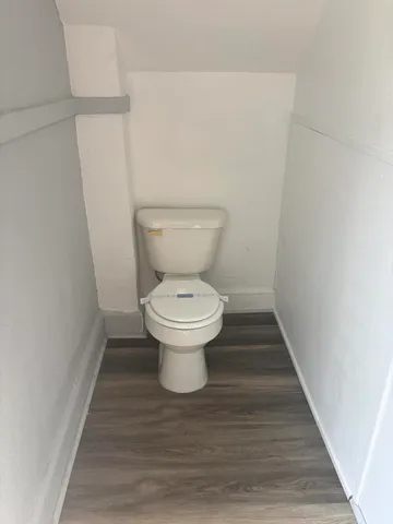 $1,100 | 633 West North Street, Unit 2, Kalamazoo, MI 49007